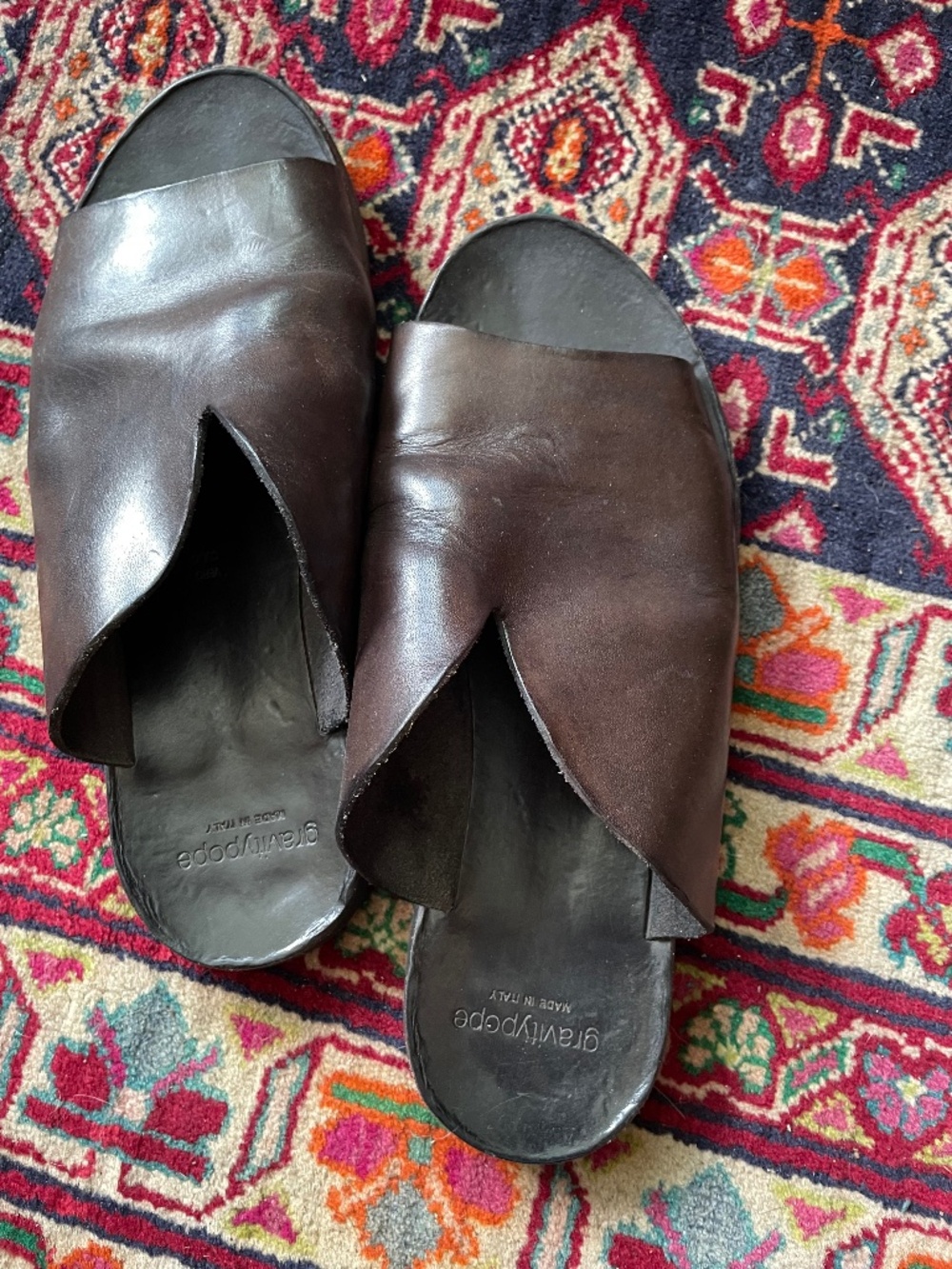 Gravity Pope  dark leather slides